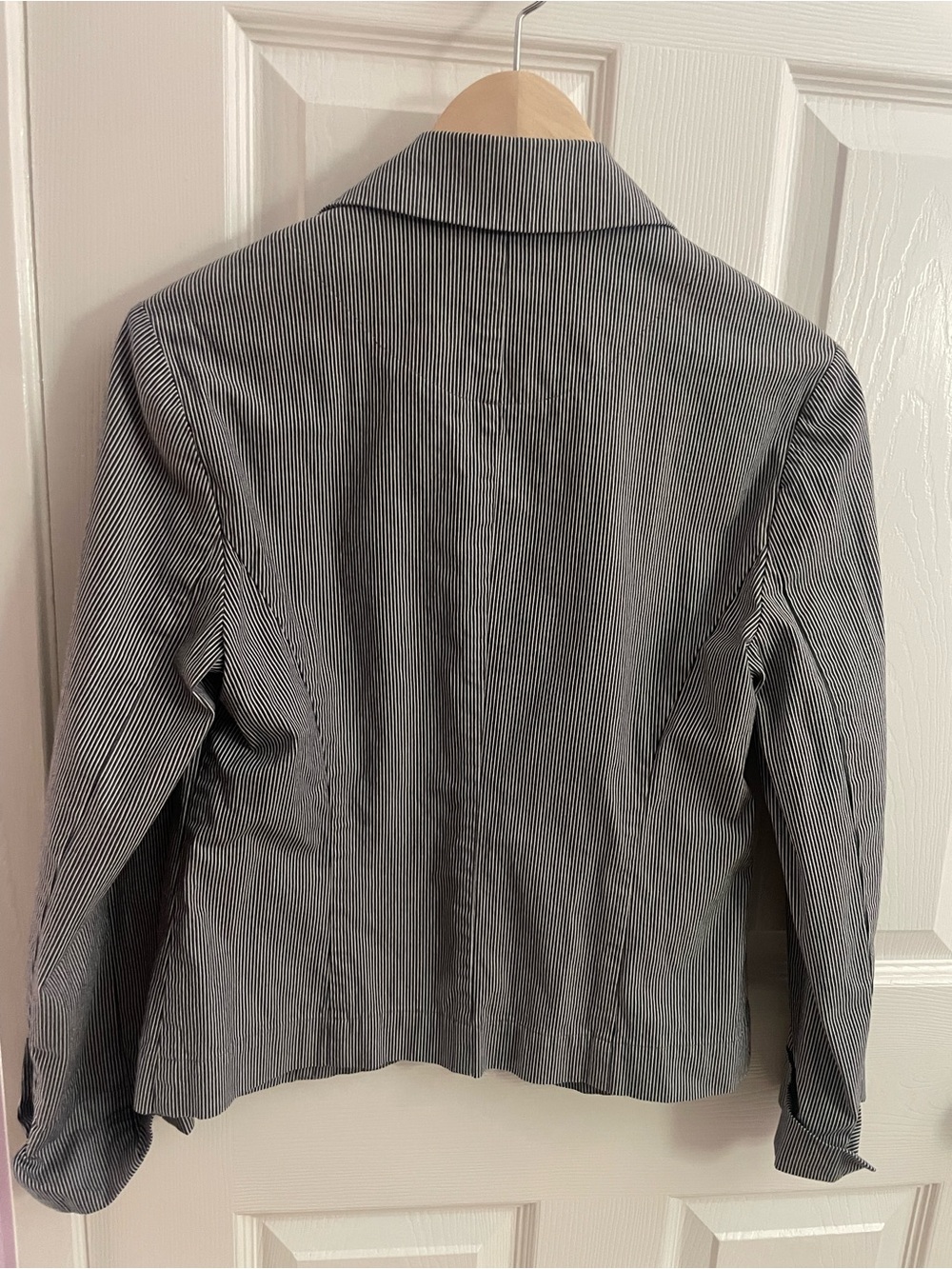 Talbots Black and White Pinstripe Blazer - Picture 4 of 4